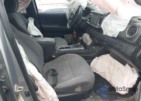 2016 Toyota Tacoma Dbl Cab/Sr5/Trd Sport/Or z USA, uszkodzony, nr VIN 3TMAZ5CN0GM007150